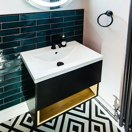 Διαμέρισμα Luxury Travel Emporium Hg1 - 2 Luxury With Parking Space - In Town Centre