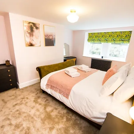 Luxury Travel Emporium Hg1 - 2 Luxury With Parking Space - In Town Centre *