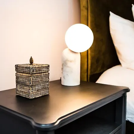 Apartment Luxury Travel Emporium Hg1 - 2 Luxury With Parking Space - In Town Centre