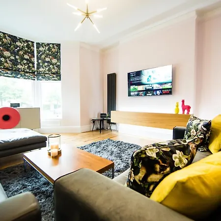 Luxury Travel Emporium Hg1 - 2 Luxury With Parking Space - In Town Centre Harrogate