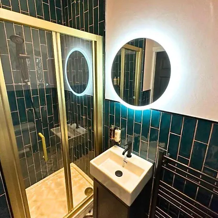 Luxury Travel Emporium Hg1 - 2 Luxury With Parking Space - In Town Centre * Harrogate