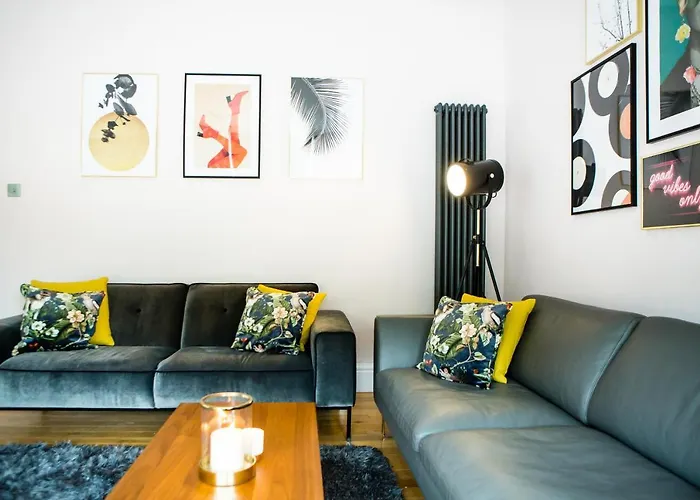 Luxury Travel Emporium Hg1 - 2 Luxury With Parking Space - In Town Centre *