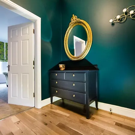 Apartman Luxury Travel Emporium Hg1 - 2 Luxury With Parking Space - In Town Centre *