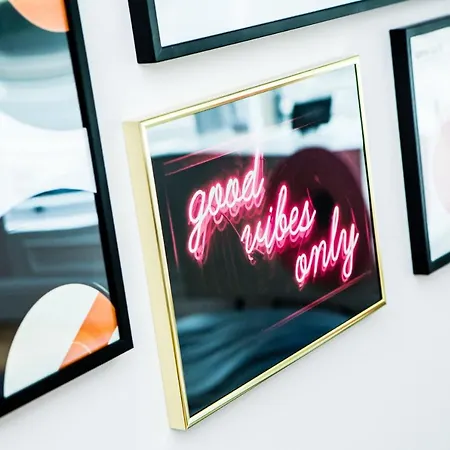 Luxury Travel Emporium Hg1 - 2 Luxury With Parking Space - In Town Centre